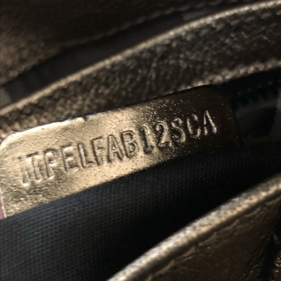 Burberry Handbag Metallic Goldstone Color Rare - Picture 10 of 16